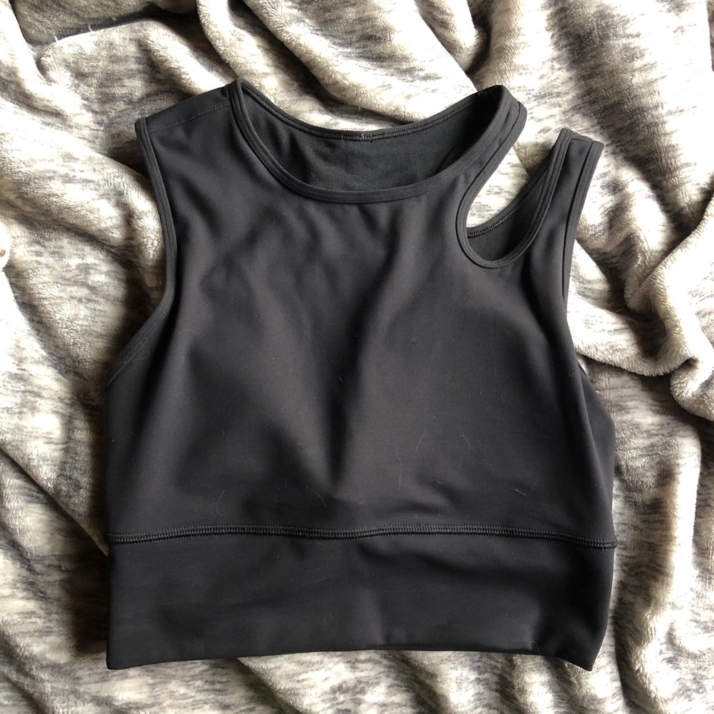 Lululemon Mastered Motion Crop Top